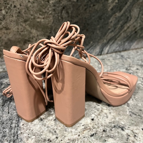 Steve Madden Women's Manzie Heeled Sandal - Picture 3 of 6